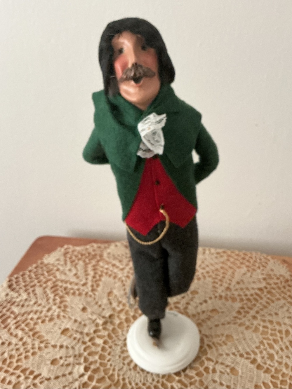 1991 #69/100 Byers Choice Gentlemen Skater